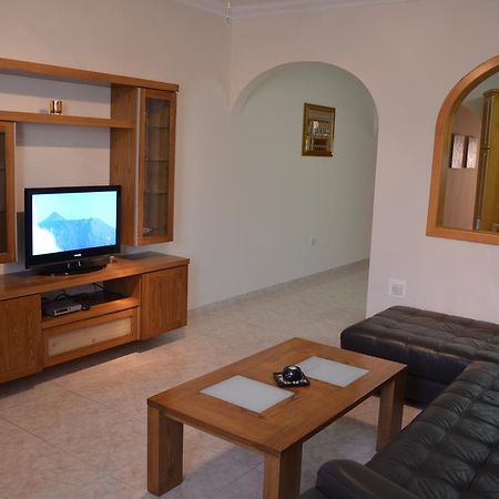 The April Maisonette Marsaskala Buitenkant foto